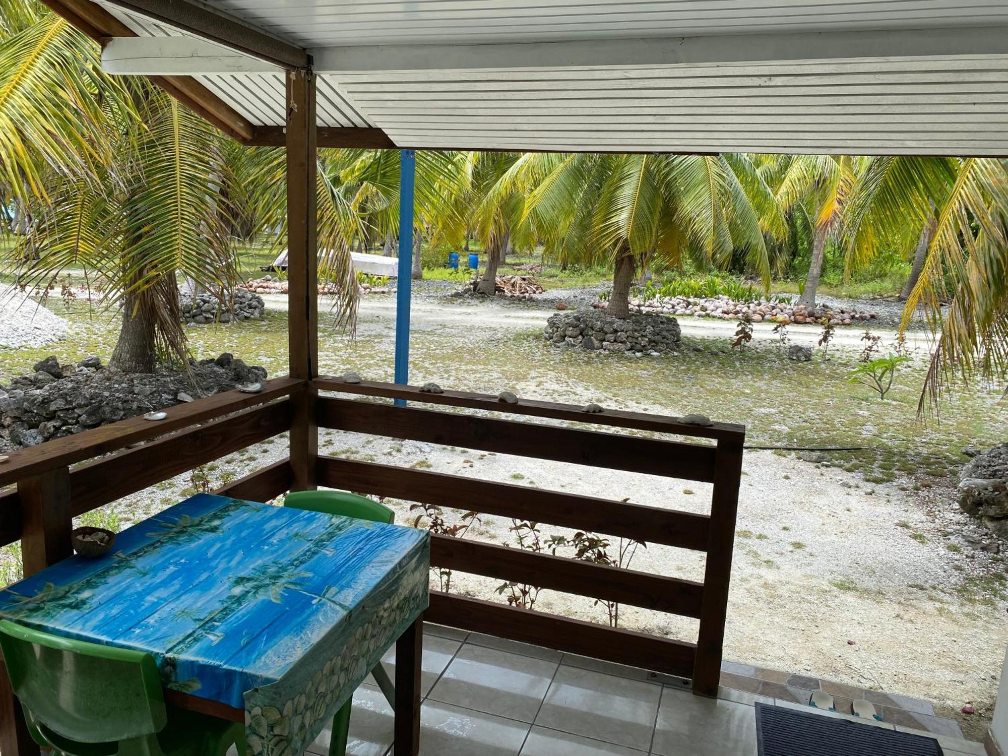Готель Korikori House Fakarava II Rotoava Екстер'єр фото
