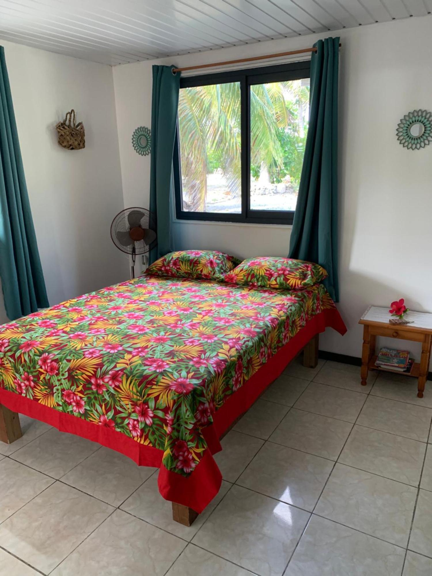 Готель Korikori House Fakarava II Rotoava Екстер'єр фото