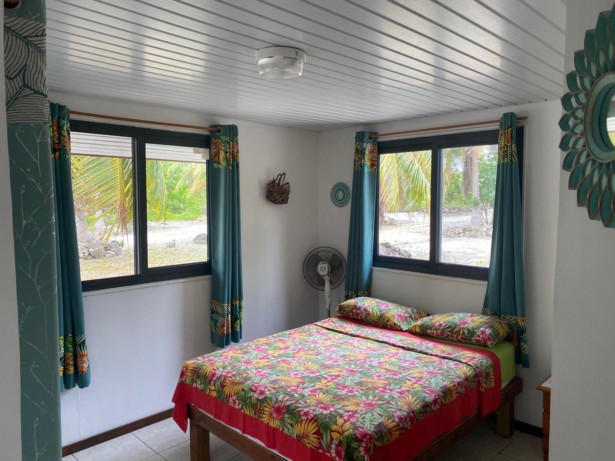 Готель Korikori House Fakarava II Rotoava Екстер'єр фото